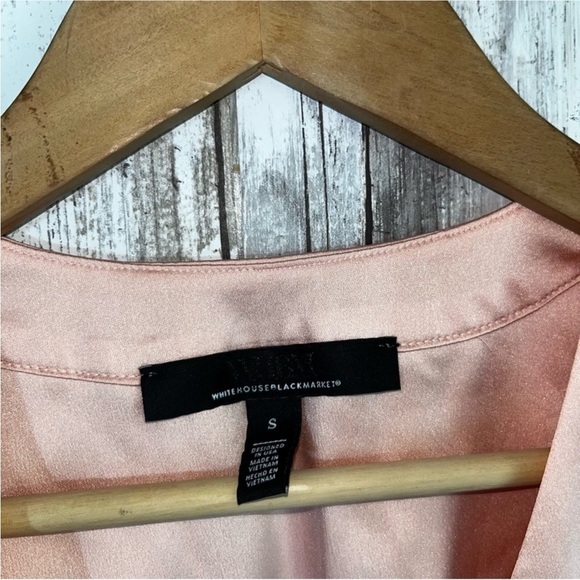 White House Black Market Peachy Pink Satin Blouse - Picture 6 of 6